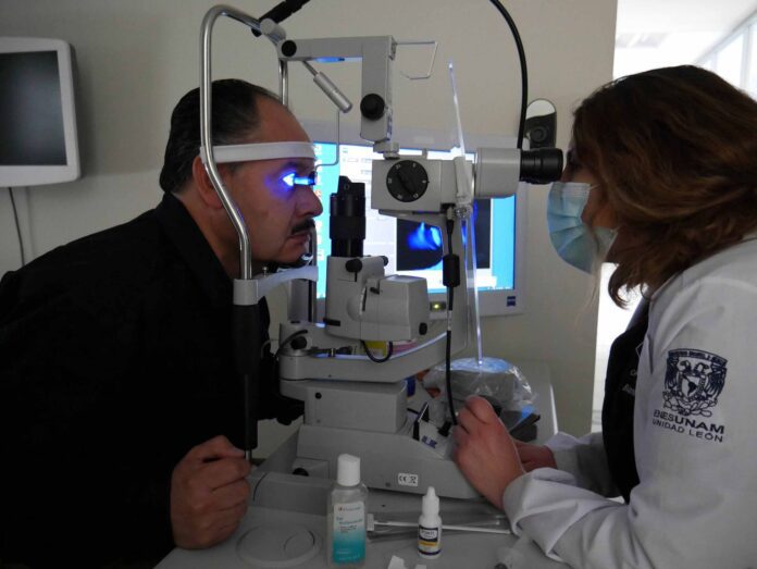 Cataratas por diabetes  y envejecimiento: UNAM