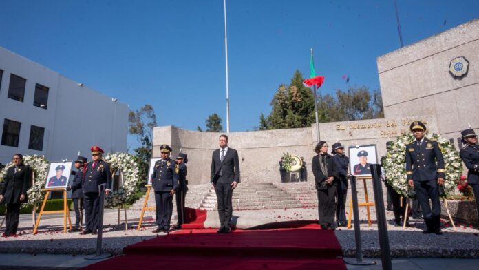 SSC-CDMX honra a policías que murieron en cumplimiento del deber durante 20