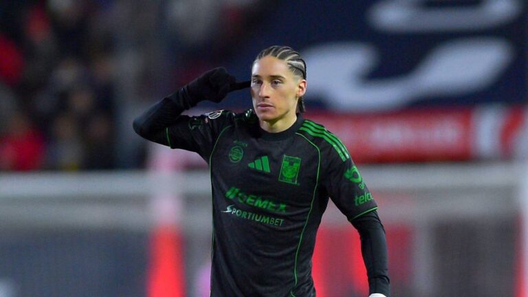 Marcelo Flores lidera victoria de Tigres FOTO: X: @TigresOficial