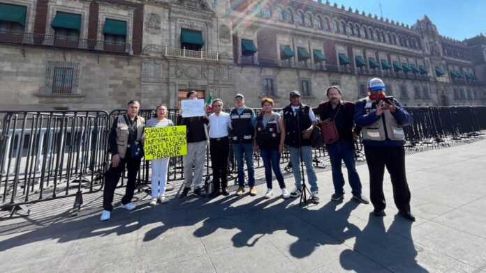 Periodistas marcharon del Ángel al Zócalo contra la censura y violencia en 