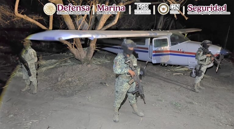 Elementos de Defensa aseguran una avioneta, droga y vehículos en Oaxaca