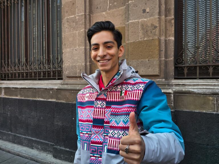 Donovan Carrillo se clasifica a la final de patinaje artístico