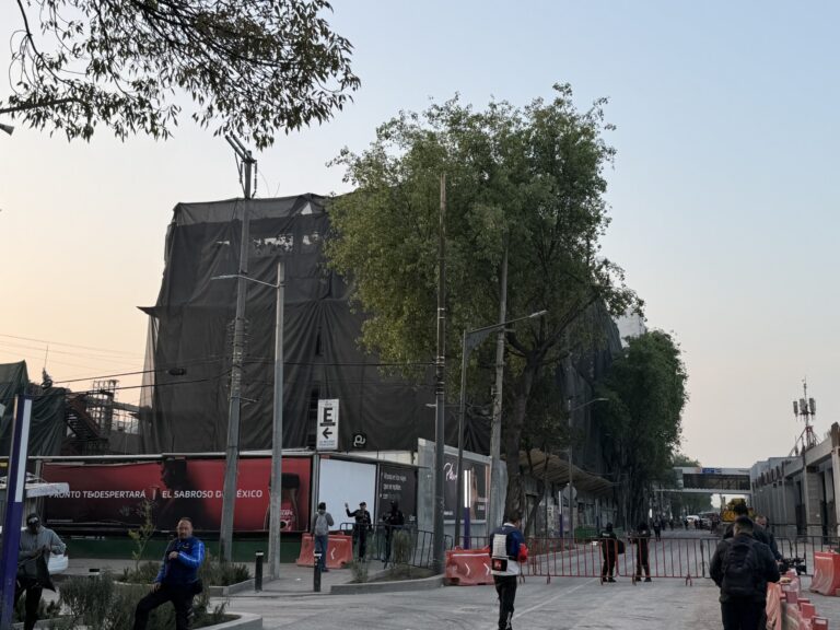 Termina rescate de cuerpos en San Antonio Abad y suspenden actividades en edificio