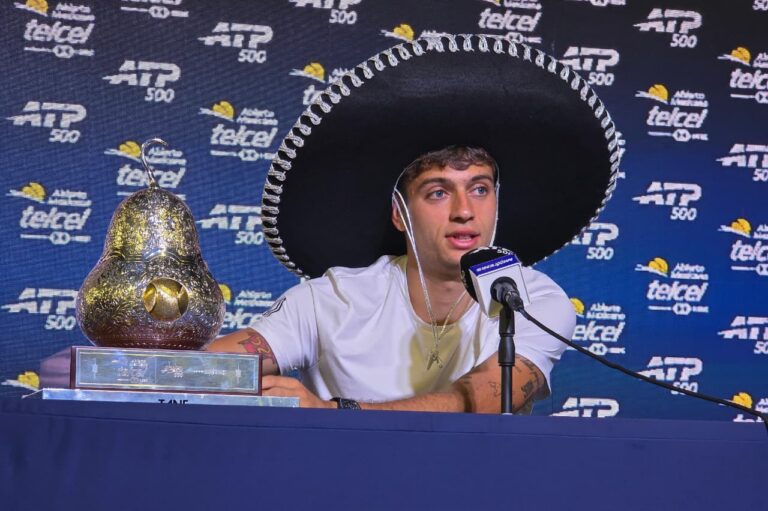 FLAVIO COBOLLI CAMPEON DEL ABIERTO MEXICANO DE TENIS ARTURO SANGUINO