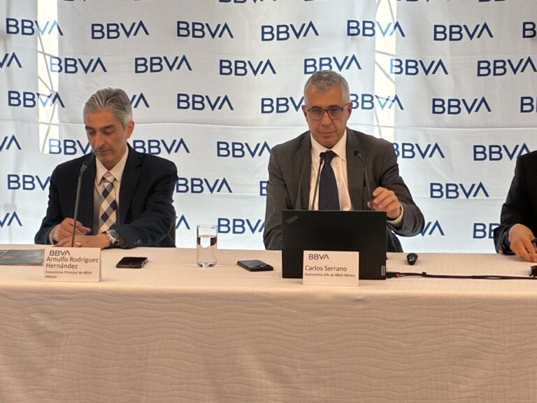 Aumentos en la tarifa de gas natural y electricidad podría provocar la guerra en el Medio Oriente : BBVA México