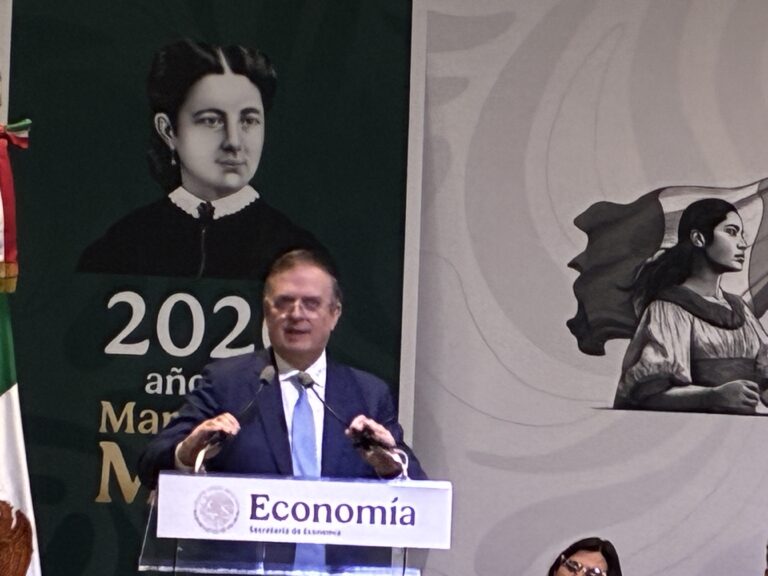 Gobierno mexicano busca reducir la dependencia de importaciones en activos farmacéuticos: SE