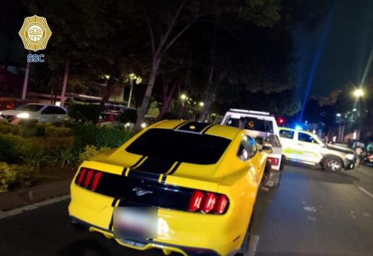 Policías capitalinos frustran arrancones. Cuatro autos se van al corralón
