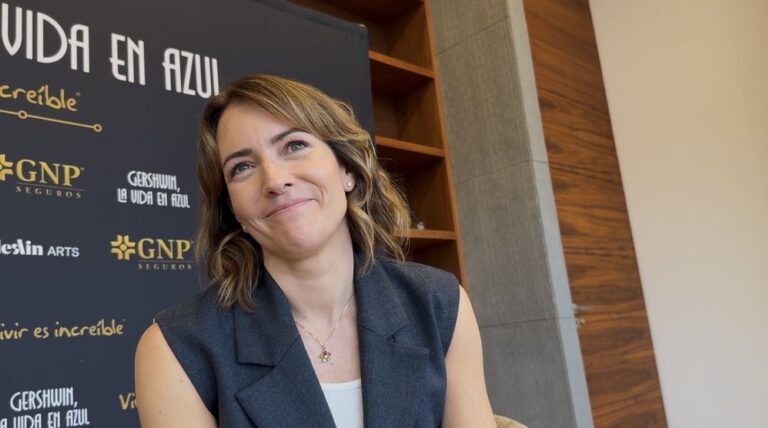 Alondra de la Parra está lista para sus galas en el Palacio de Bellas Artes