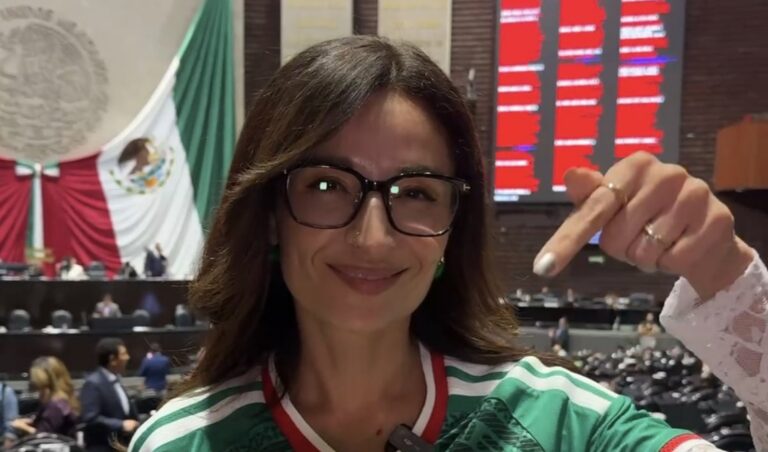 Laura Ballesteros.
