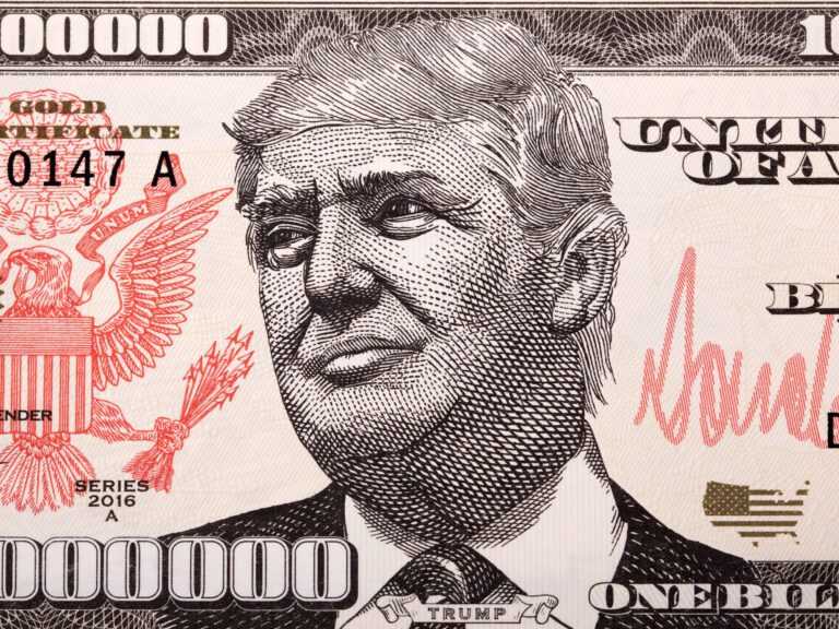 Proponen un billete de 250 dólares con la imagen de Trump en Estados Unidos