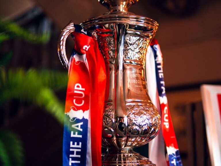 El Chelsea y el Manchester City van por el título de la FA Cup