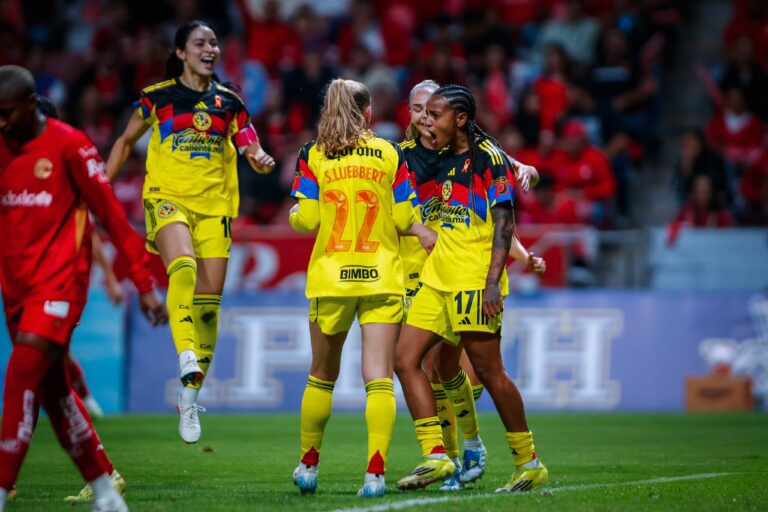 América Femenil golea 7-1 a Toluca en las semifinales de ida del Clausura 2026 de la Liga MX Femenil. Foto: X: @AmricaFemenil