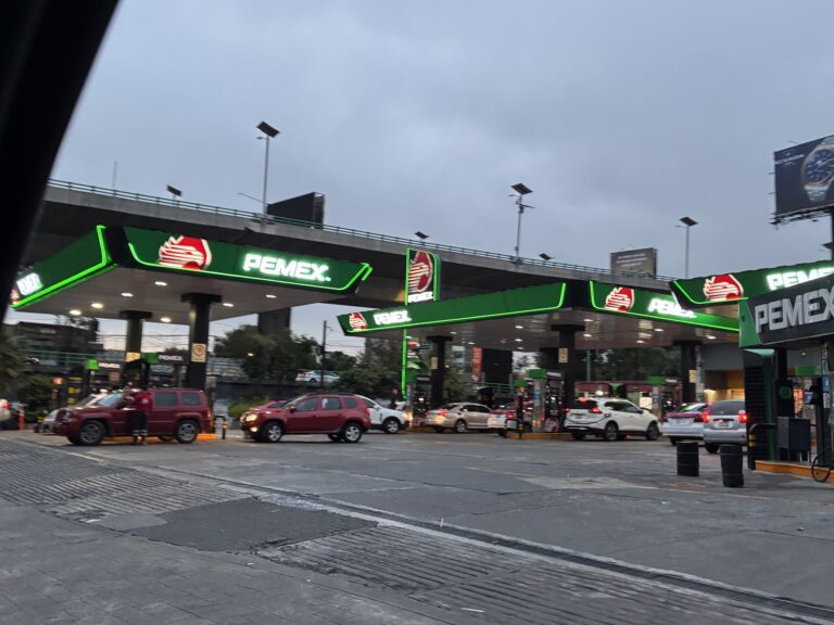 Gobierno federal recortó el estímulo fiscal a gasolinas y diésel