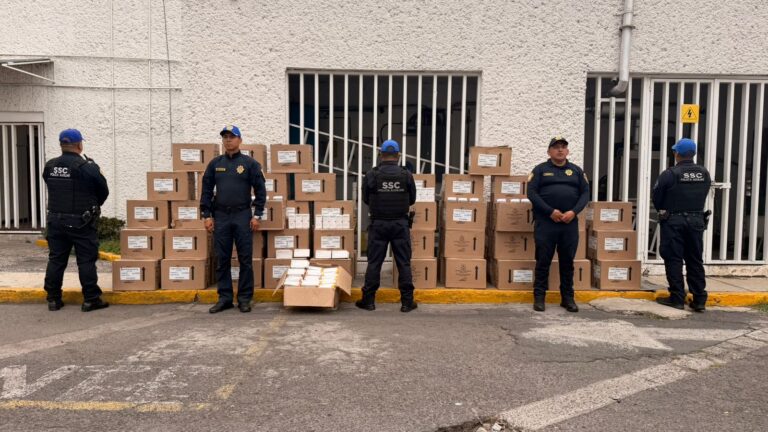 Aseguran en Iztapalapa 500 mil pastillas de medicamento controlado