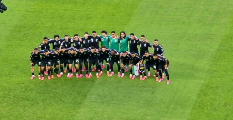 Fácil no fue, pero México derrota a Corea y amarra la cima de Grupo A