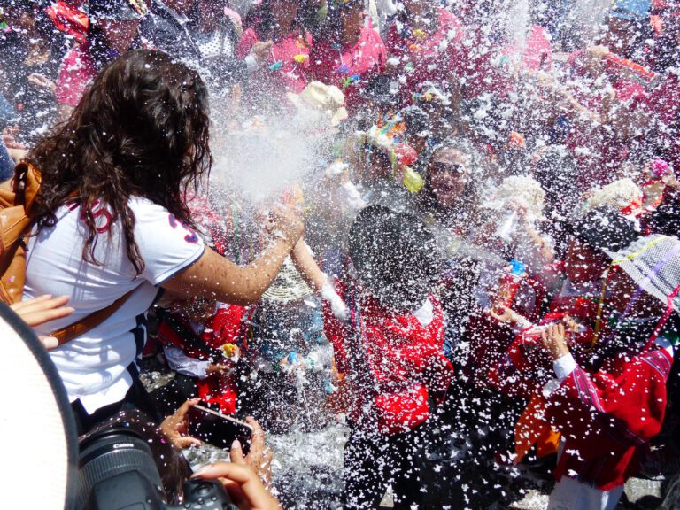De la fiesta a la ceguera: espumas de celebración ponen en riesgo la vista de miles de personas