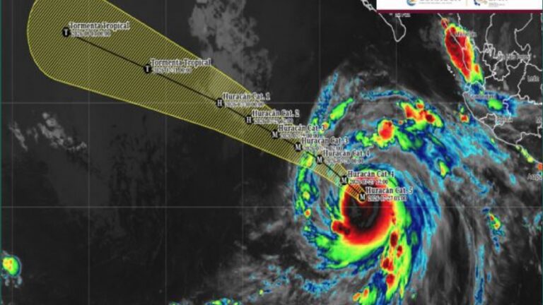 Huracán “Genevieve” alcanza su máxima intensidad en el Pacífico
