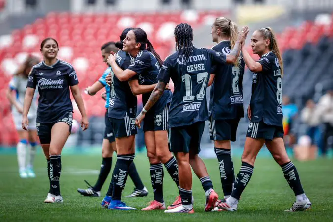 América Femenil golea 10-0 a Cruz Azul. Foto: X: @AmericaFemenil
