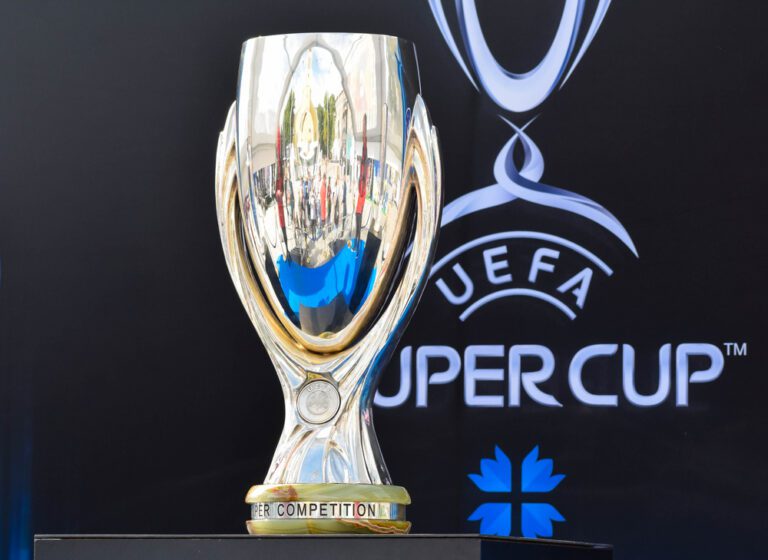 El talento del georgiano Kvicha Kvaratskhelia y de Ousmane Dembele le dan al PSG la Supercopa