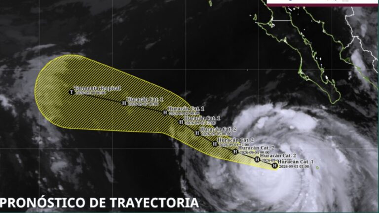 Huracán “Marie” provoca inundaciones en BCS y obliga a suspender clase