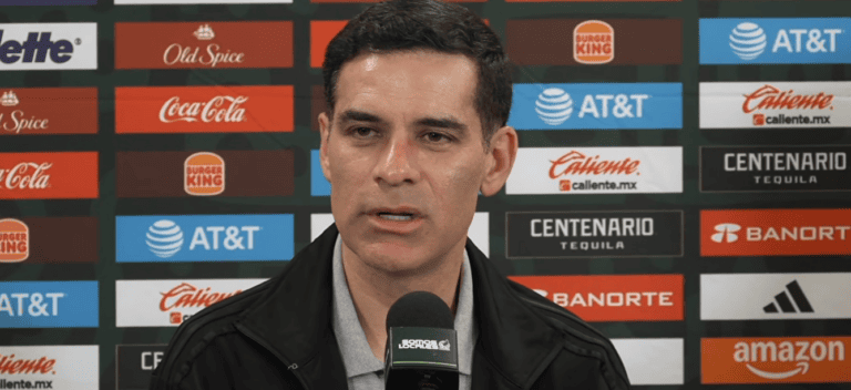 RAFA MARQUEZ EN CONFERENCIA