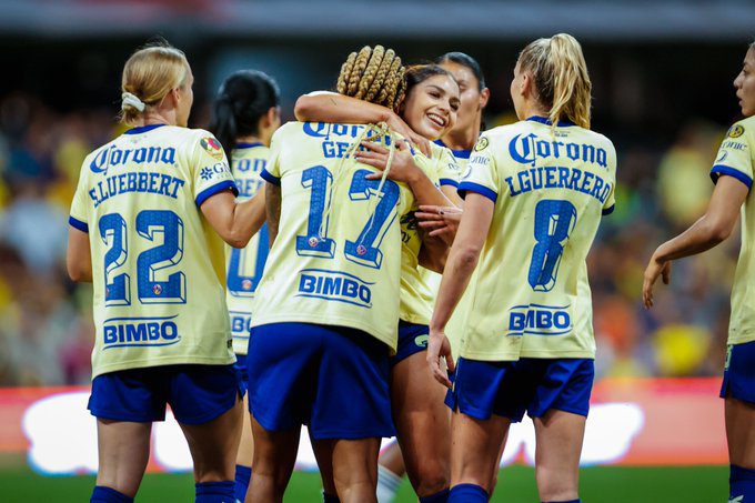 América derrota 2-1 a Pachuca en la cancha del Estadio Azteca en la J11 de la Liga Femenil. Foto: X: @AmericaFemenil