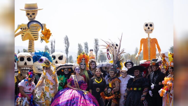 Megaofrenda, instalaciones de luz y un Gran Desfile: así celebrará CDMX a los Muertos