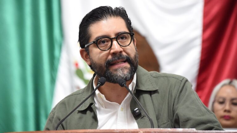 Iniciativa en Congreso CDMX plantea realizar Consejos Técnicos sin afectar actividades escolares